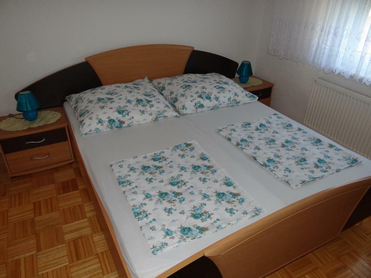 Vila Emilija โตรกีร์ ภายนอก รูปภาพ